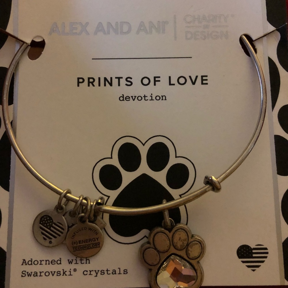 ✨ Alex and Ani Charity by design Prints of love✨🐾